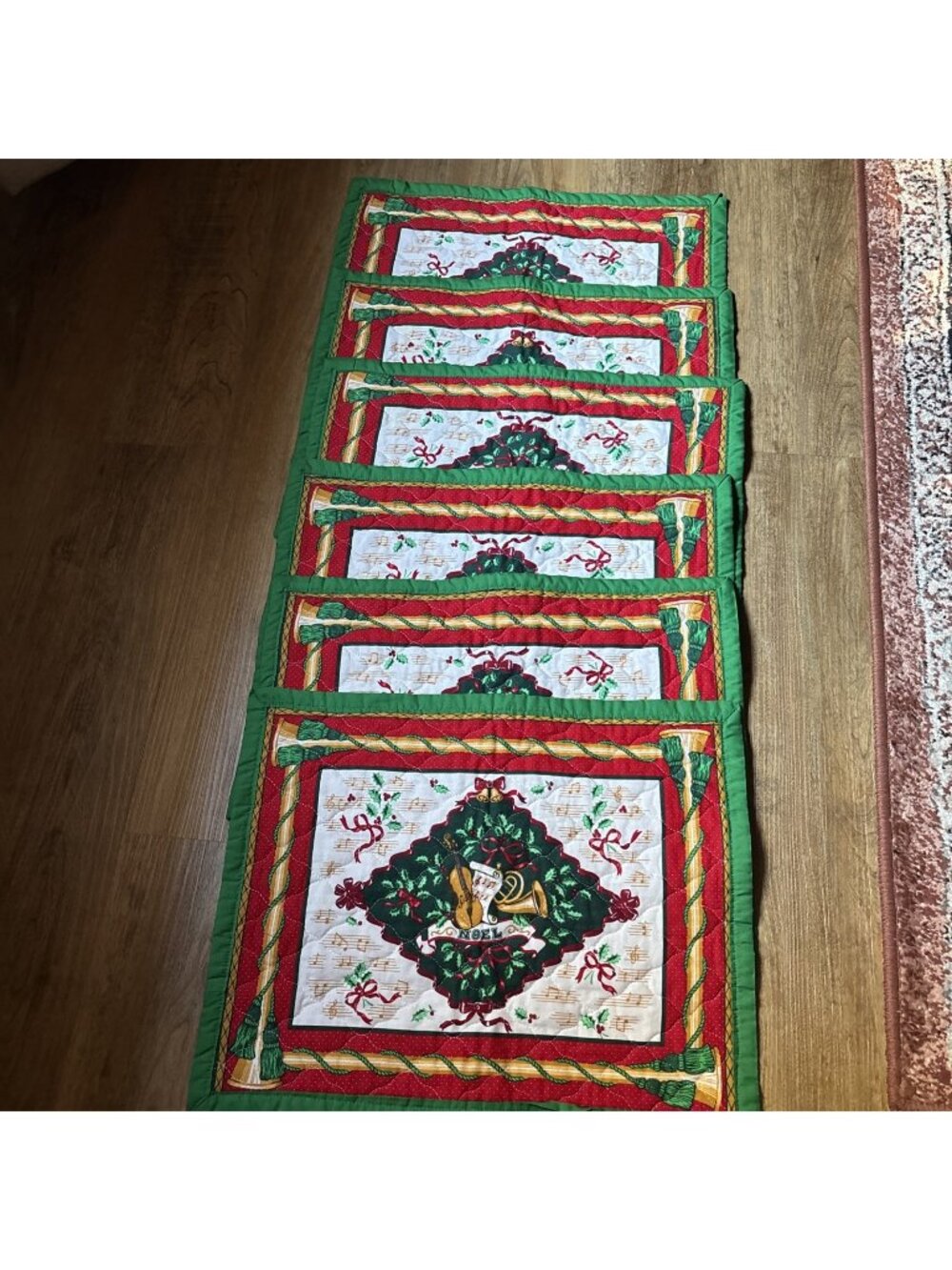 Christmas Quilted PlaceMats Set Of Six Noel Red & Green